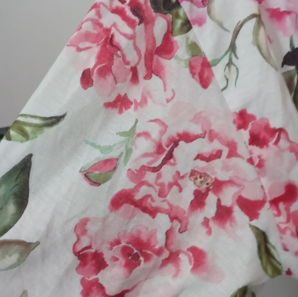 Show Me Your MuMu Floral Short Sleeve Knee Length Robe W Tie belt OS